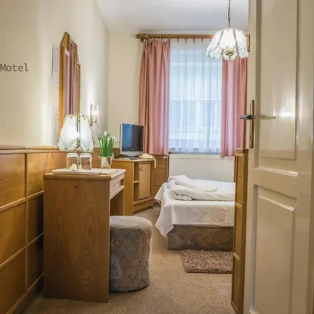 Cifra Hotel *