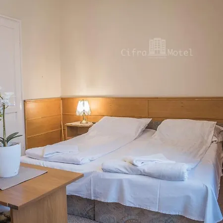 Hotel Cifra *
